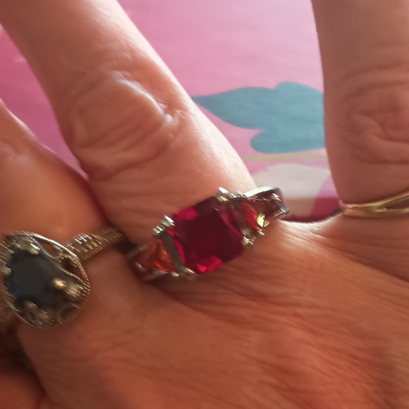 🎄Unique Red Zircon Stone Ring - Picture 10 of 17